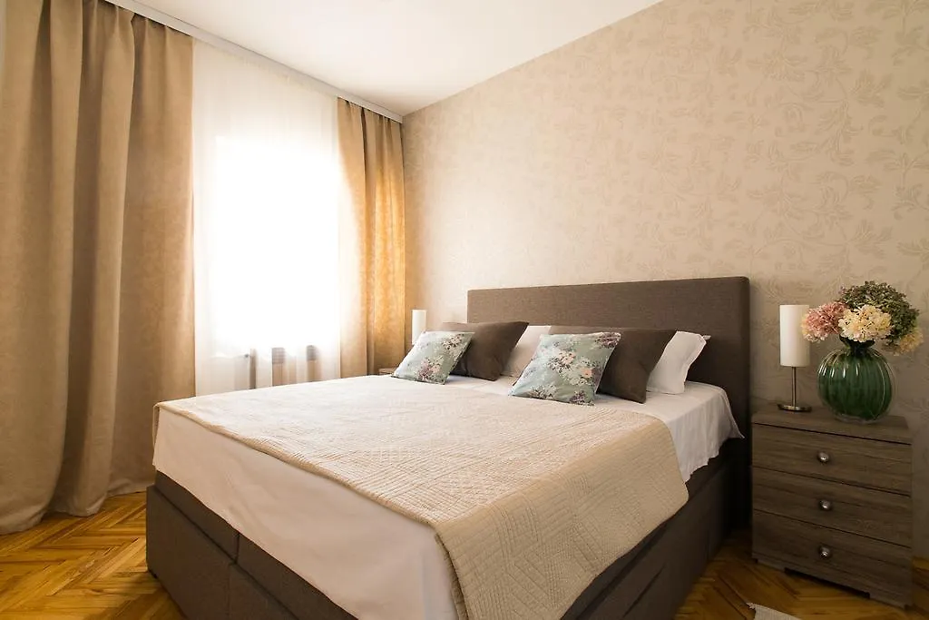 Holiday Home Lucija Biograd Na Moru